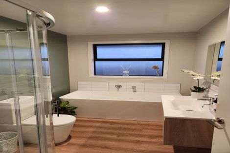 Photo of property in 5 Esher Lane, Richmond, 7020