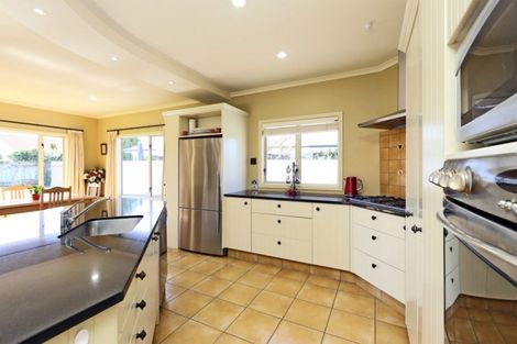 Photo of property in 158 Avenue Road, Greenmeadows, Napier, 4112