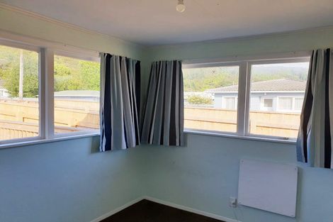 Photo of property in 1/167 Wainuiomata Road, Wainuiomata, Lower Hutt, 5014