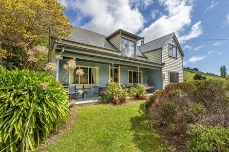 Photo of property in 8 Shadbolts Road, Pigeon Bay, Akaroa, 7583