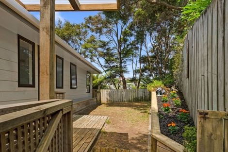 Photo of property in 2/15 Flavia Close, Torbay, Auckland, 0630