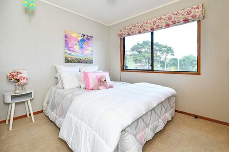 Photo of property in 9 Rarahu Place, The Gardens, Auckland, 2105