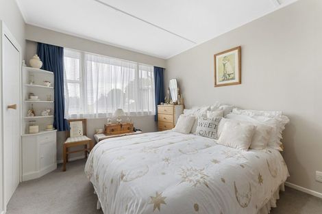 Photo of property in 335f Devon Street West, New Plymouth, 4310