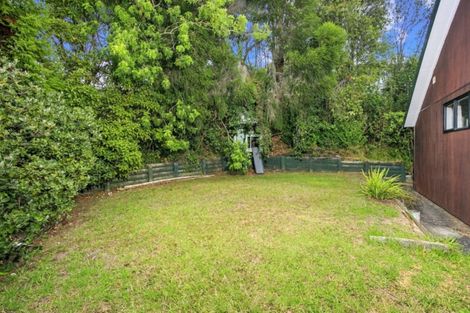 Photo of property in 10 Camilla Grove, Totara Vale, Auckland, 0629