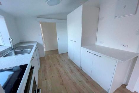 Photo of property in 1/5 Folkestone Street, Murrays Bay, Auckland, 0630