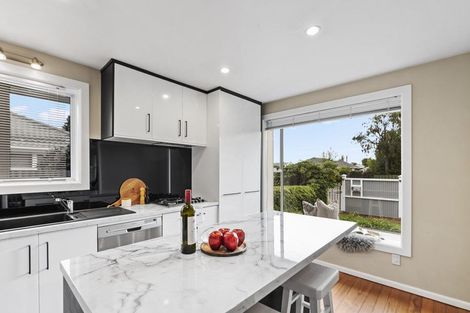 Photo of property in 11 Jarrow Place, Halswell, Christchurch, 8025