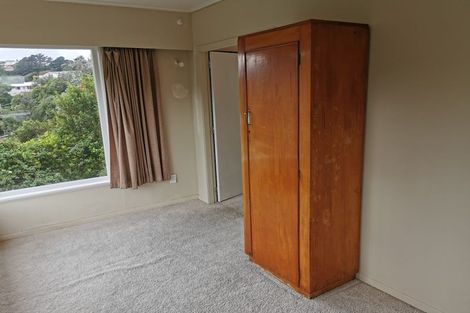 Photo of property in 88 Newlands Road, Newlands, Wellington, 6037