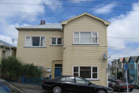 Photo of property in 74 Pirie Street, Mount Victoria, Wellington, 6011