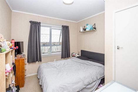 Photo of property in 8 Snead Place, Hamilton East, Hamilton, 3216