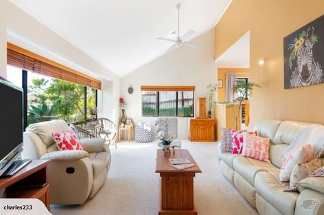 Photo of property in 24 Nicholas Road, Somerville, Auckland, 2014