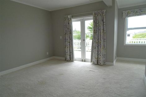 Photo of property in 116 Arran Road, Browns Bay, Auckland, 0630