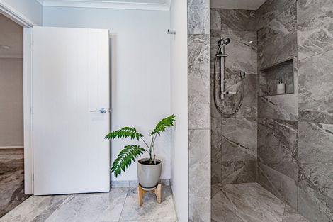 Photo of property in 7 Pike Place, Ferndale, New Plymouth, 4310