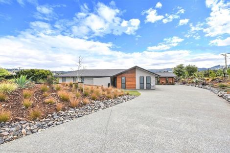 Photo of property in 47 Awa Toru Drive, Fairfield, Dunedin, 9018