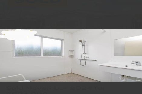 Photo of property in 1/18 Eulogy Place, Randwick Park, Auckland, 2105