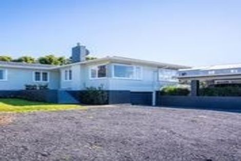 Photo of property in 84a Triangle Road, Massey, Auckland, 0614