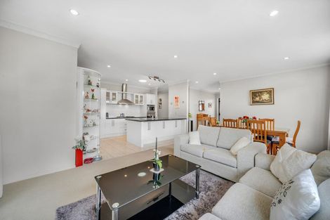 Photo of property in 16 Leafield Crescent, Henderson, Auckland, 0612