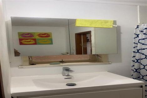 Photo of property in 2/302 Pakuranga Road, Pakuranga Heights, Auckland, 2010