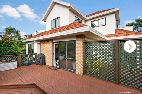 Photo of property in 1 Murchison Street, Island Bay, Wellington, 6023