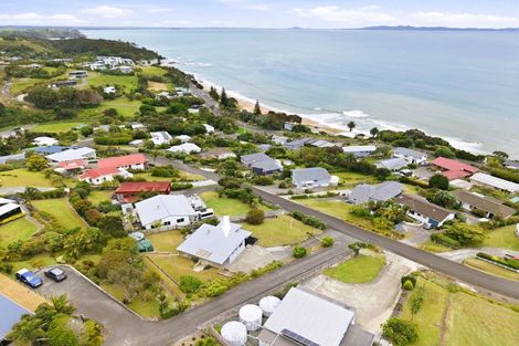 Photo of property in 45 Seaview Road, Cable Bay, 0420