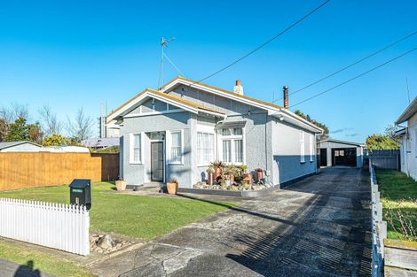 Photo of property in 1 Gunn Street, Gonville, Whanganui, 4501