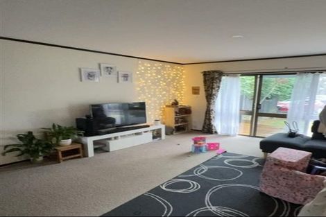 Photo of property in 4 Pohutukawa Place, Ellerslie, Auckland, 1051