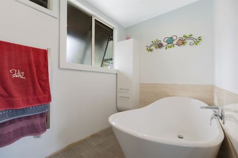 Photo of property in 113 Forest Hill Road, Henderson, Auckland, 0612