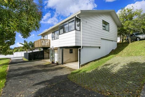 Photo of property in 1/14 Greenvalley Rise, Glenfield, Auckland, 0629