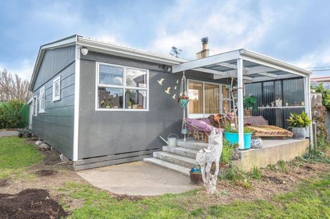 Photo of property in 1929 Parewanui Road, Parewanui, Bulls, 4894
