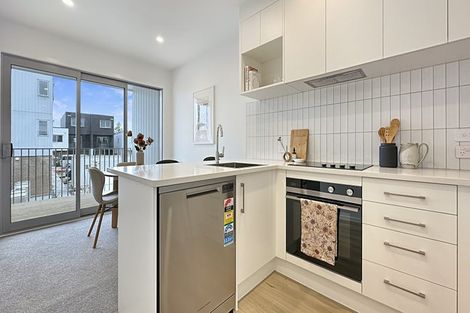 Photo of property in 79 Ngae Place, Mangere East, Auckland, 2024