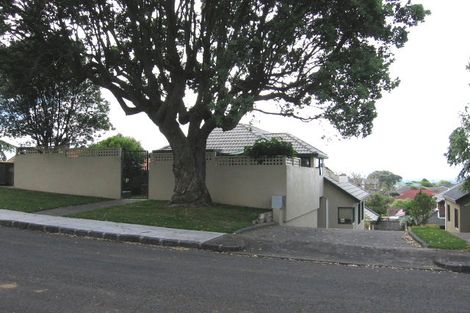 Photo of property in 2/55 Raurenga Avenue, Royal Oak, Auckland, 1023