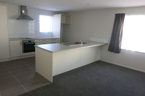 Photo of property in 28 Lincoln Road, Hillmorton, Christchurch, 8024