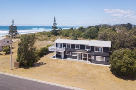 Photo of property in 287 Seaforth Road, Waihi Beach, 3611