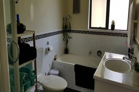 Photo of property in 10 Ali Place, Ranui, Auckland, 0612