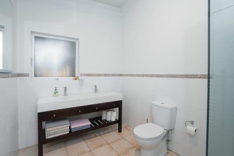 Photo of property in 14 Parata Street, Two Mile Bay, Taupo, 3330