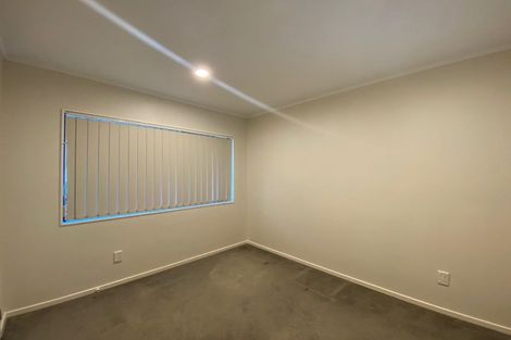 Photo of property in 16 Virginia Street, Henderson, Auckland, 0612