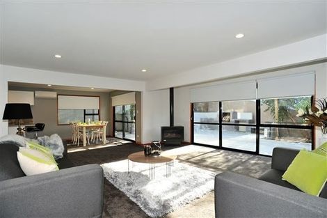 Photo of property in 9 Janice Place, Mount Pleasant, Christchurch, 8081