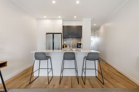 Photo of property in 2/3 Genevieve Lane, Hobsonville, Auckland, 0616