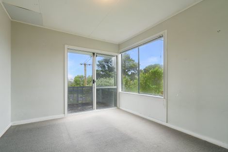 Photo of property in 9 Rangeview Road, Sunnyvale, Auckland, 0612