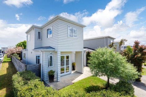 Photo of property in 8 Divide Loop, Takanini, 2112