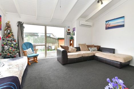 Photo of property in 1/55c Springs Road, Parakai, 0830