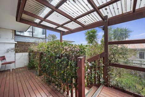 Photo of property in 2/52 Manuka Road, Glenfield, Auckland, 0629
