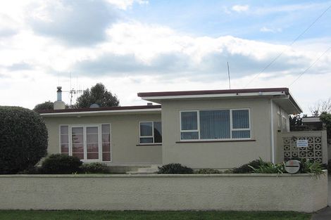 Photo of property in 11 Kowhai Street, Castlecliff, Whanganui, 4501