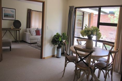 Photo of property in 2/12 Taupata Street, Redcliffs, Christchurch, 8081