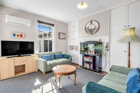 Photo of property in 6 Fairs Road, Milson, Palmerston North, 4414