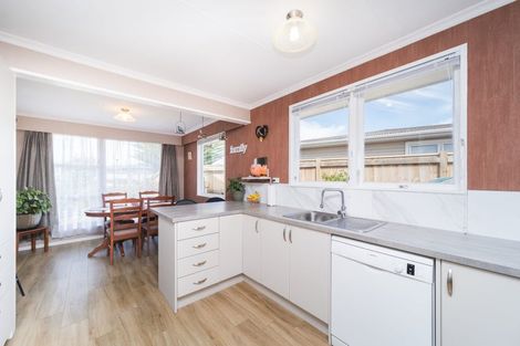 Photo of property in 28 Karamea Crescent, Kelvin Grove, Palmerston North, 4414