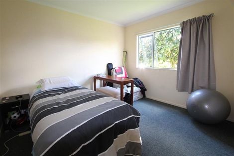 Photo of property in 16 Oxford Street, Fairfield, Hamilton, 3214