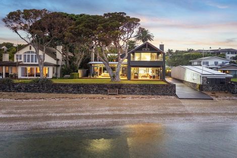 Photo of property in 8 Musick Point Road, Bucklands Beach, Auckland, 2012