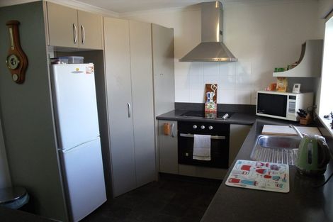 Photo of property in 72b Cole Street, Dannevirke, 4930