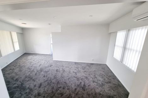 Photo of property in 2/99 Clovelly Road, Bucklands Beach, Auckland, 2012