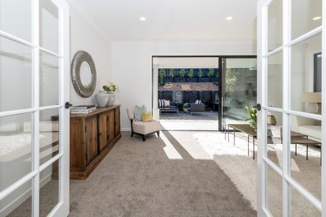 Photo of property in 8 Woodgers Way, Somerville, Auckland, 2014